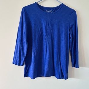SCOOP TEE • Blue Mid Sleeve T- Shirt • sz M •